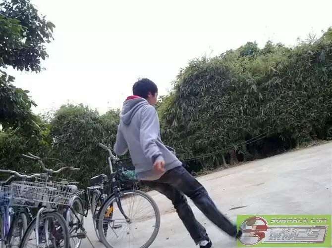 dvubb 图片点击可在新窗口打开查看